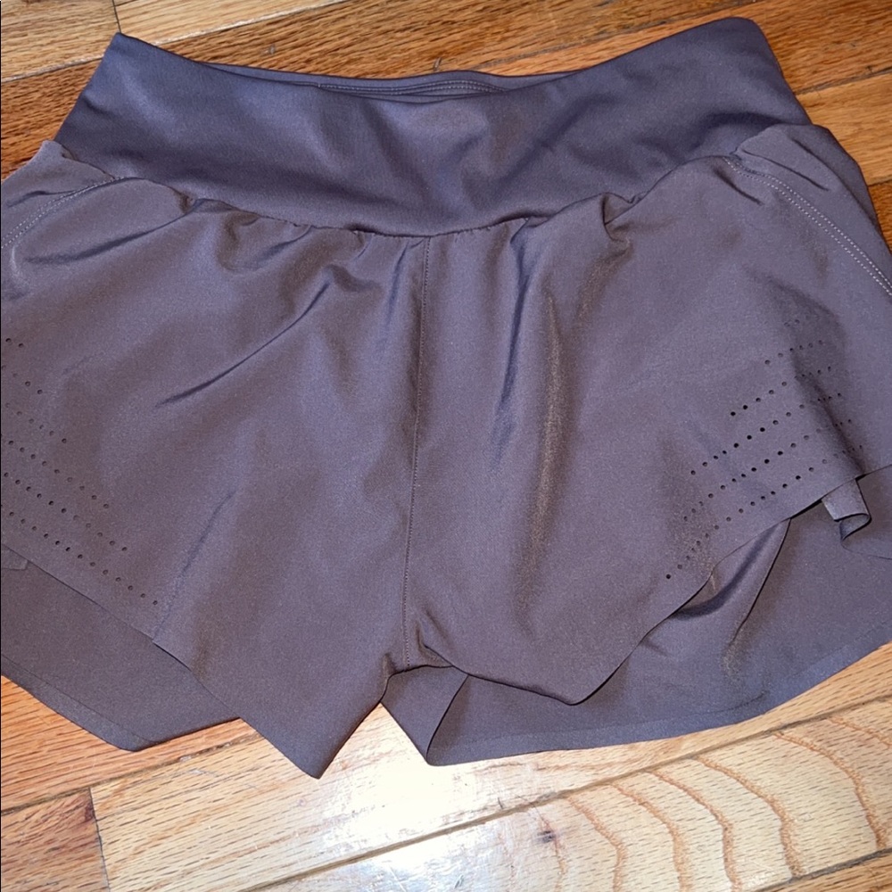 gym shorts never worn